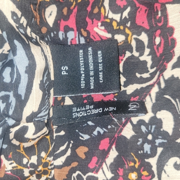 New Directions Elegant Multicolor Paisley Blouse Sz.PS - Picture 7 of 7